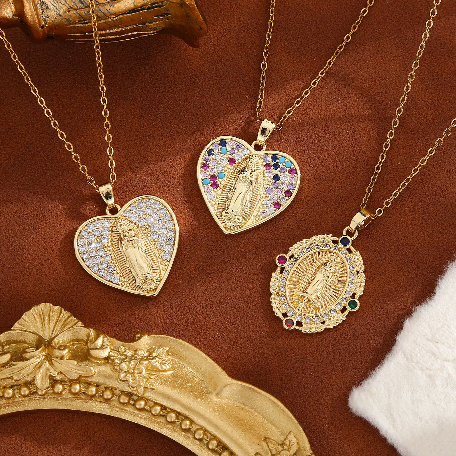 Wholesale of European and American fashion cross-border religious copper micro-inlaid colored zircon pendant jewelry, Catholic Virgin Mary necklace Specification drawing