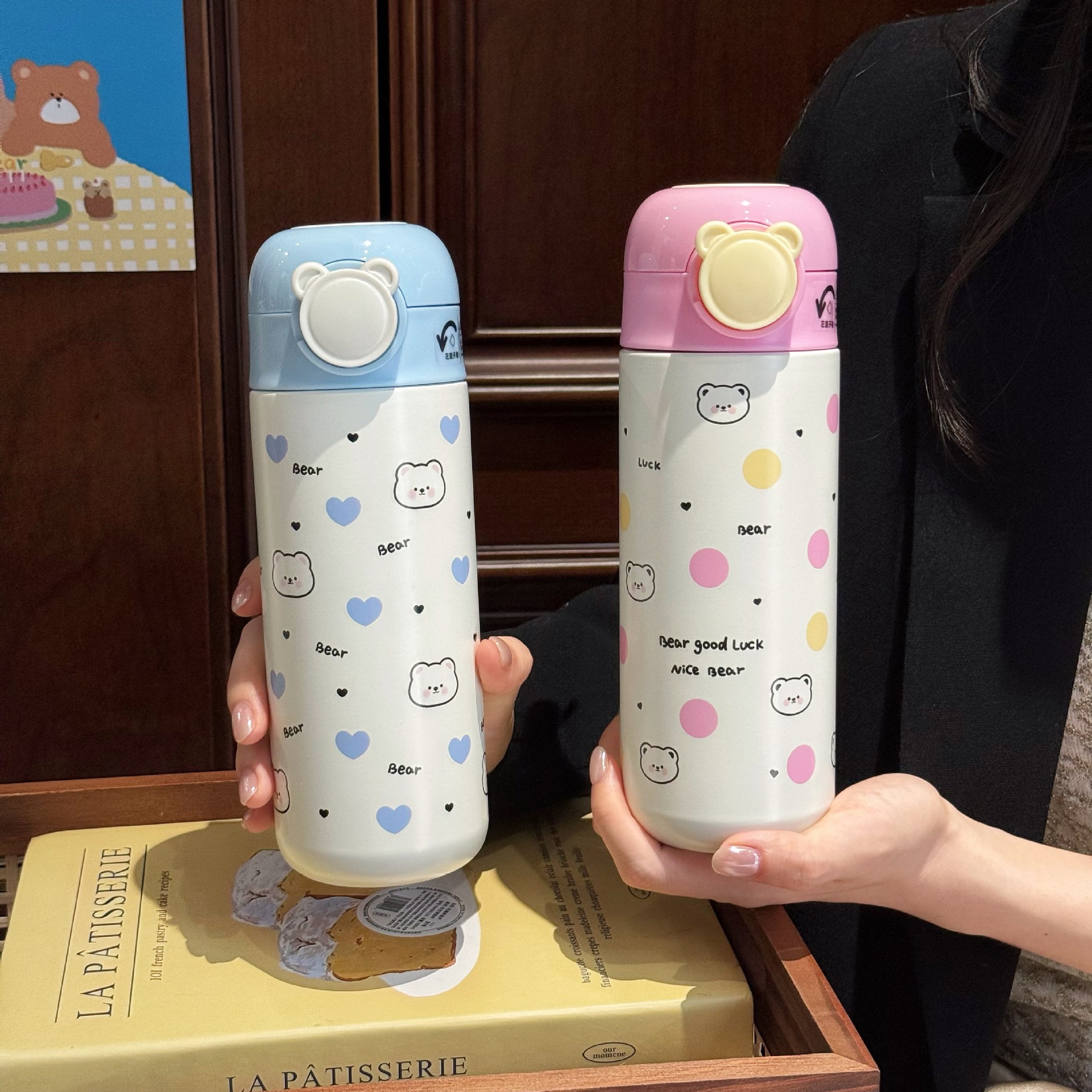 Wholesale of cartoon insulated cups, student portable hand-held elastic lid straw cups, couple stainless steel vacuum gift water cups details Picture