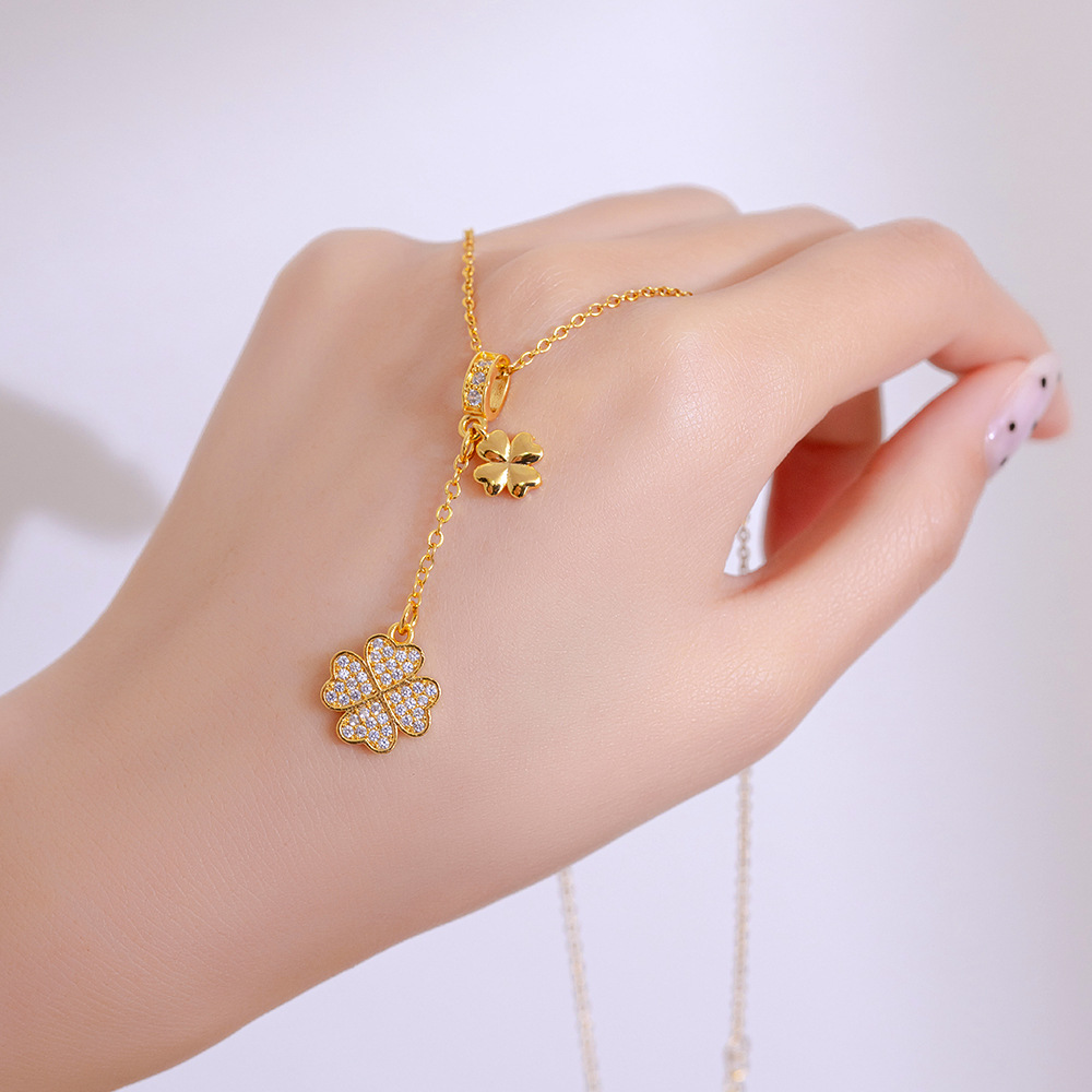 This elegant four-leaf clover tassel necklace is a trendy and versatile piece for women on Instagram. It's a popular collarbone chain and a niche, light luxury accessory Specification drawing