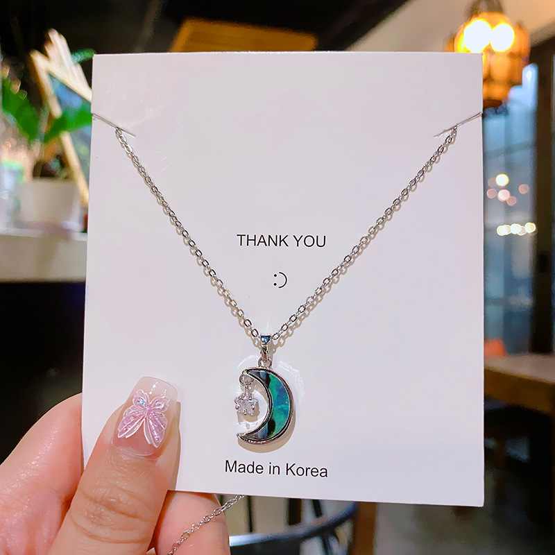 Abalone shell surface star moon pendant titanium steel necklace, a unique and elegant luxury collarbone chain for women, a versatile accessory for Internet celebrities full figure