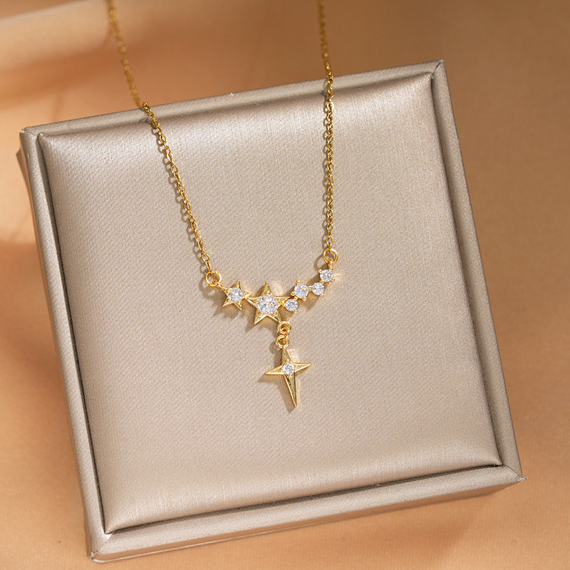 A new Korean version with a unique design sense, star tassel pendant titanium steel necklace, versatile for women, and slightly studded with diamonds Specification drawing