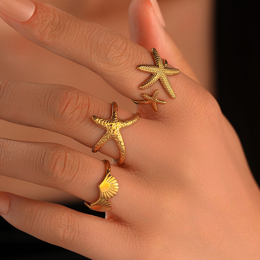 European and American trend vacation day, ocean shell starfish, exaggerated stainless steel ring, women's non-fading 18k gold jewelry details Picture