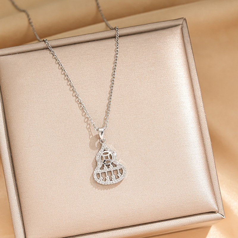 The zircon gourd abacus necklace of the same style as Xiaohongshu, with a unique and light luxury feel for women, is a real gold electroplated and slightly inlaid collarbone chain accessory Specification drawing