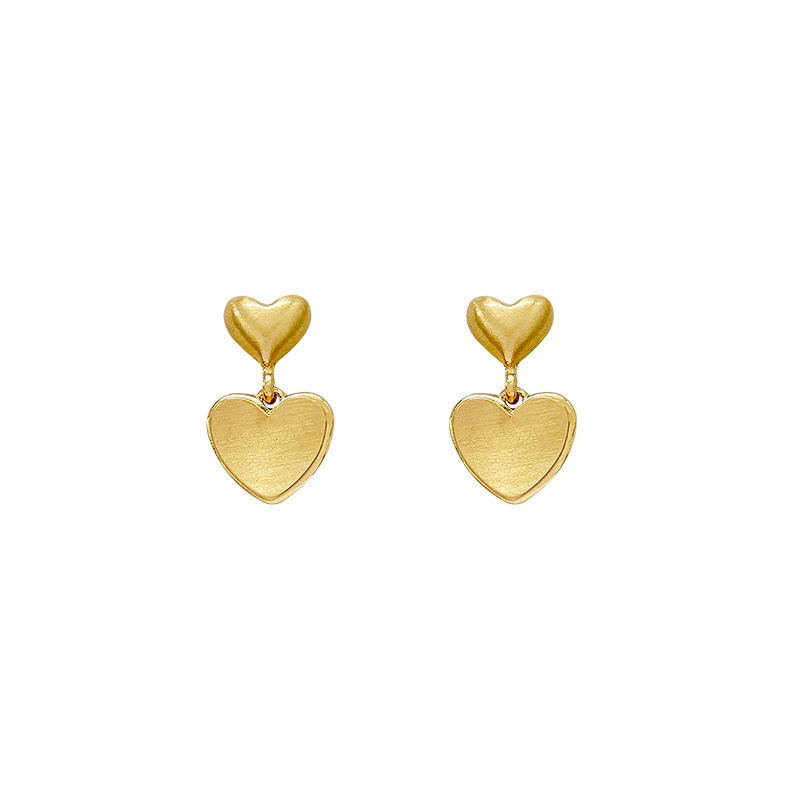 Brushed heart-shaped earrings for women, 2025 new bestsellers, high-end heart-shaped earrings, light luxury and niche stud earrings and earrings wholesale Item Picture