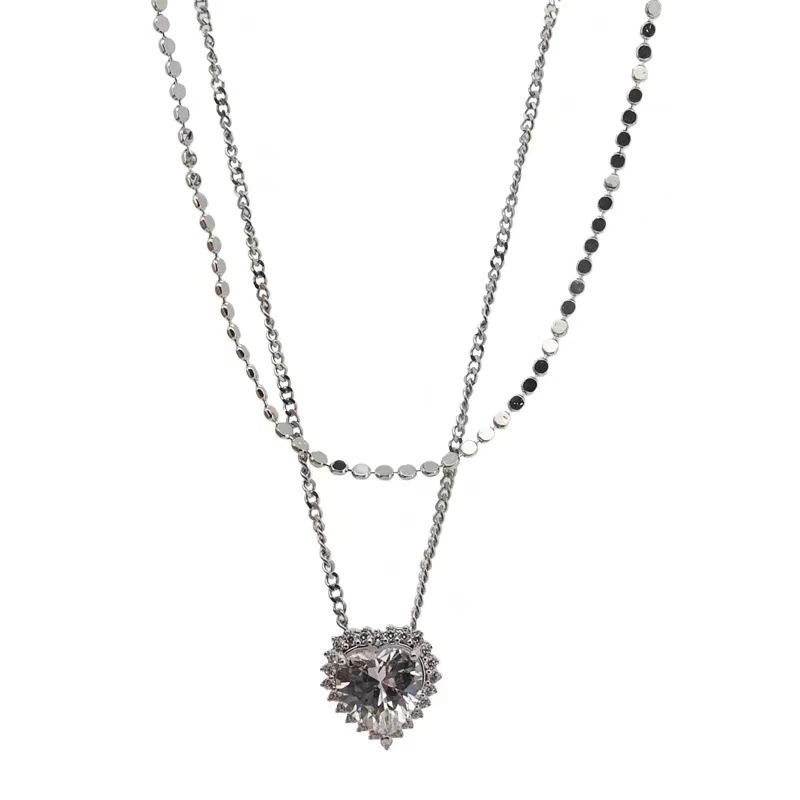 Korean version double-layered heart-shaped necklace for women, with a light luxury and niche design sense, exquisite diamond-encrusted zircon collarbone chain accessory Item Picture