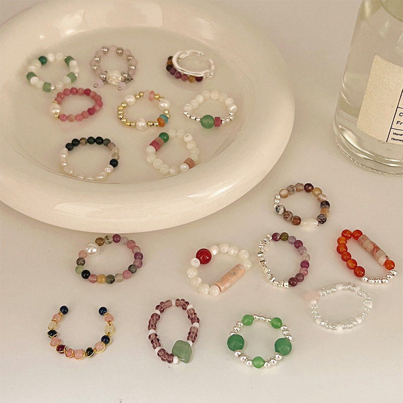 Colorful crystal beaded ring, ins niche design sense, high-end finger ring, light luxury style, versatile ring accessory full figure
