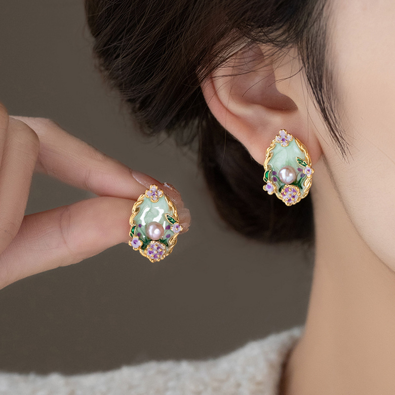 Monet Garden Pearl Earrings, women's colored glazed oil painting flower stud earrings, Baroque retro style pearl earrings details Picture