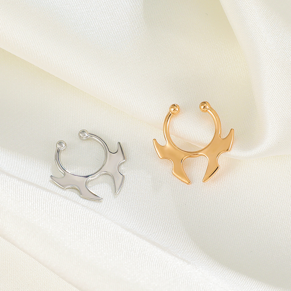 Cross-border perforation-free U-shaped horn nose clip fake nose accessory, European and American ins fashion geometric bat nose ring puncture accessory Specification drawing