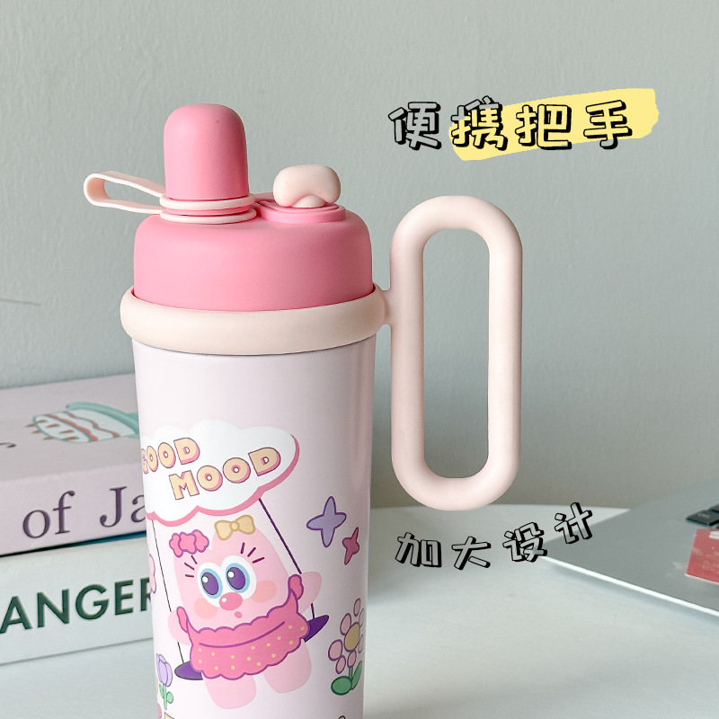Giant insulated cup cartoon doll, high appearance level for girls, straw cup, portable student with handle, double drinking cup Application Scenario