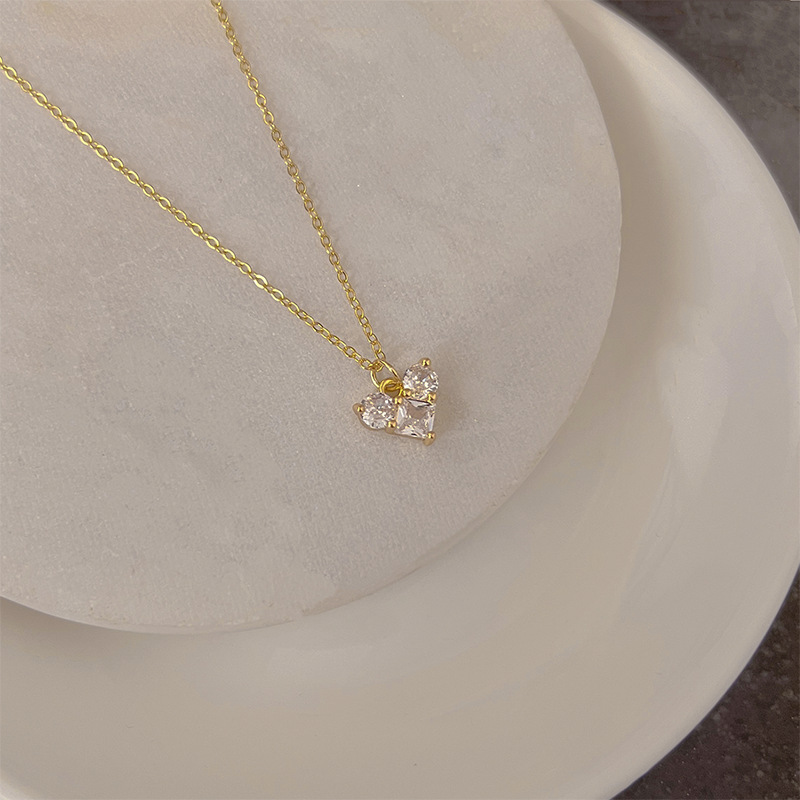 2024 New Design sense Zircon heart necklace for women, light luxury, niche and high-end style collarbone necklace Application Scenario