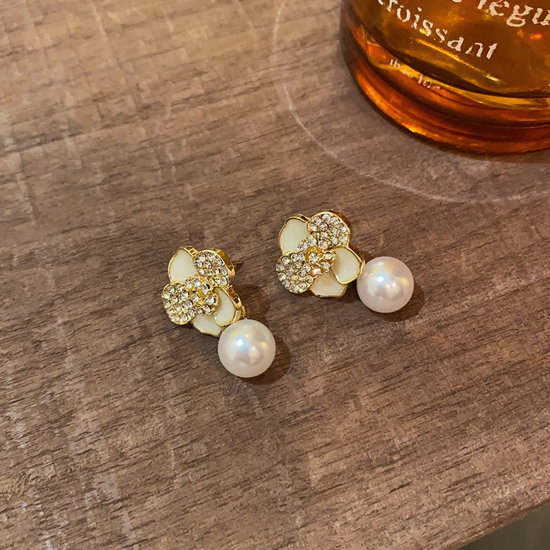 High-end, sparkling diamond, flower and pearl earrings for women, delicate, niche and elegant, internet-famous stud earrings, a bestseller in 2025 Specification drawing