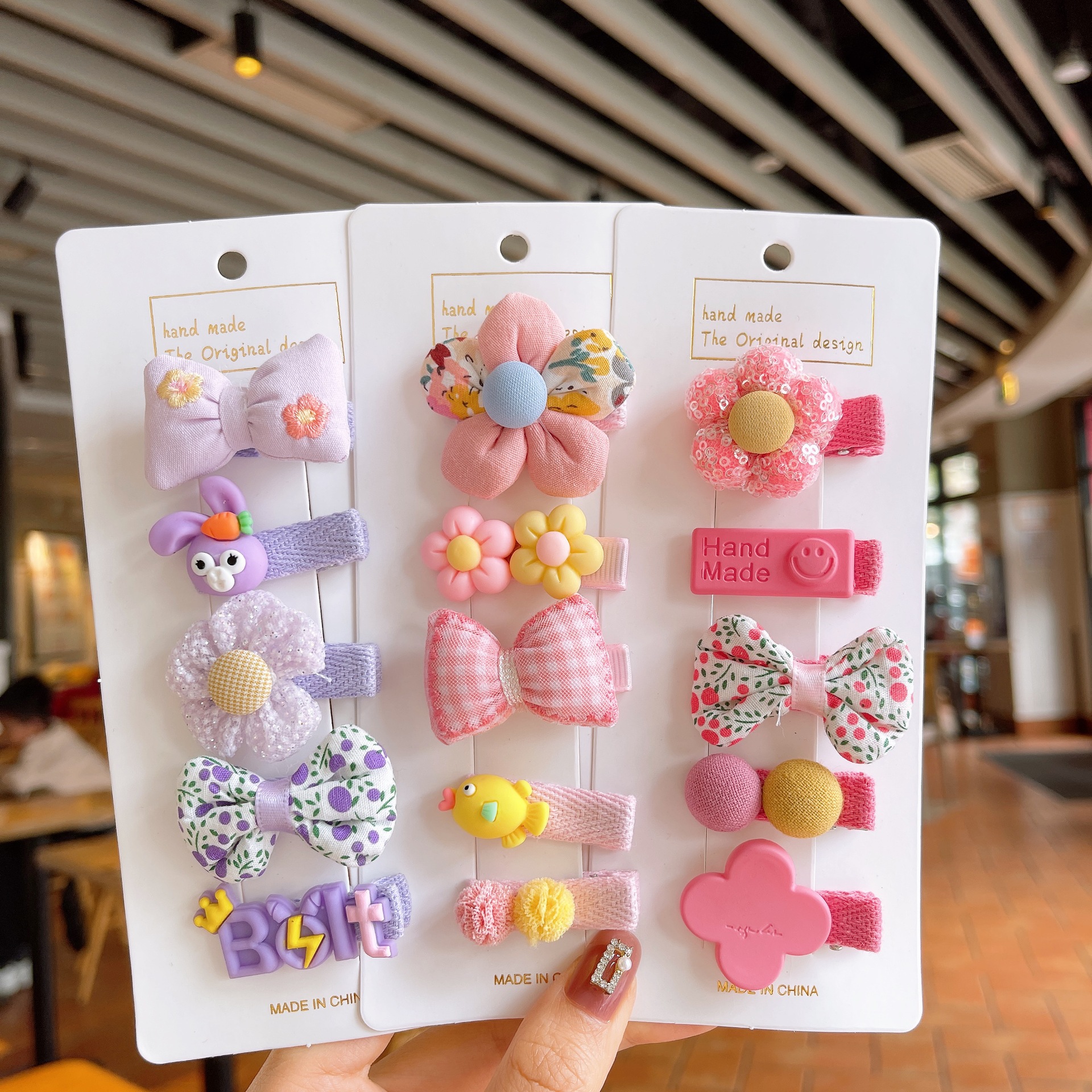 Wholesale Korean children's hair clips and hair accessories, bow hair clips, hair accessories in stock for infants and babies with small hair volume and no damage to hair full figure