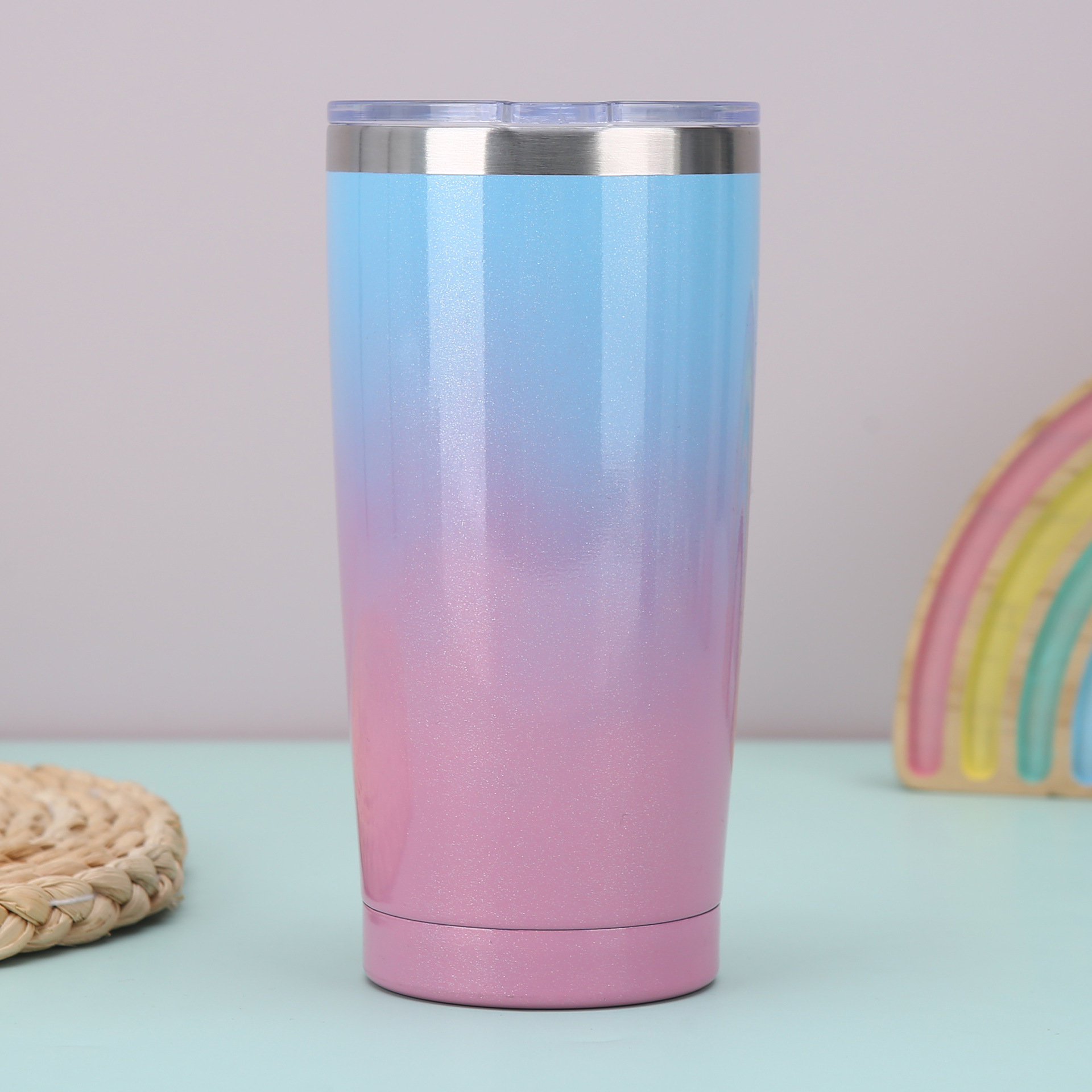 Customized 20oz stainless steel car cup, double-layer vacuum transparent lid coffee cup, outdoor portable car insulated cup Application Scenario