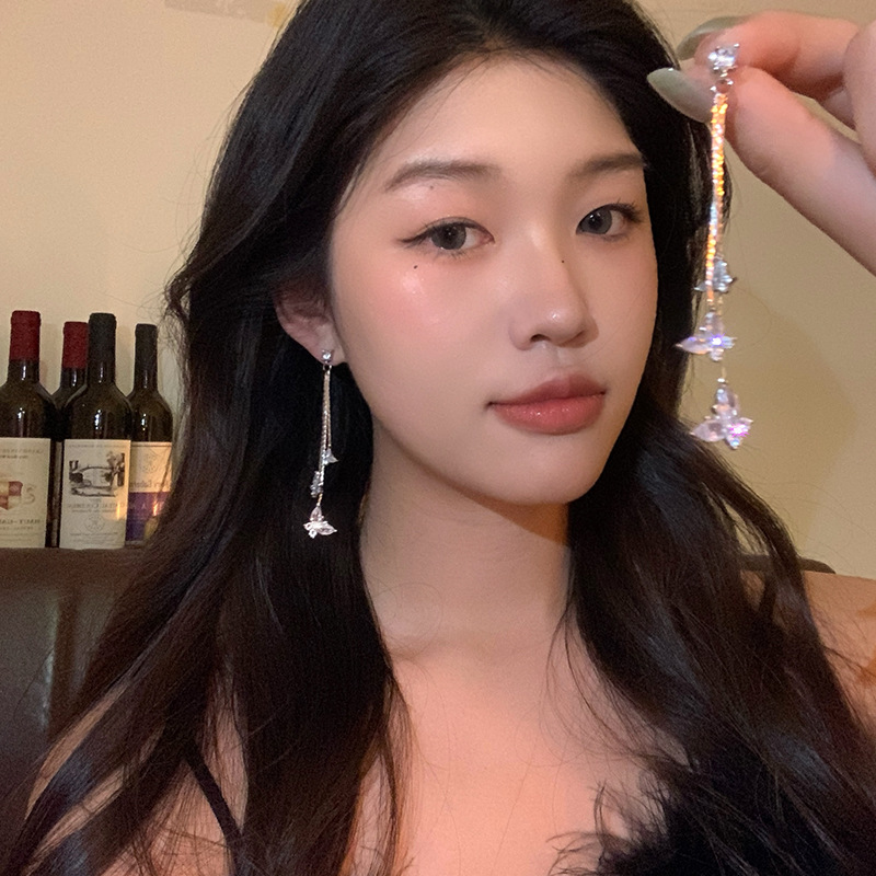 Super ethereal zircon tassel butterfly earrings for women, a new 2025 trendy and unique long earrings with a cold style details Picture