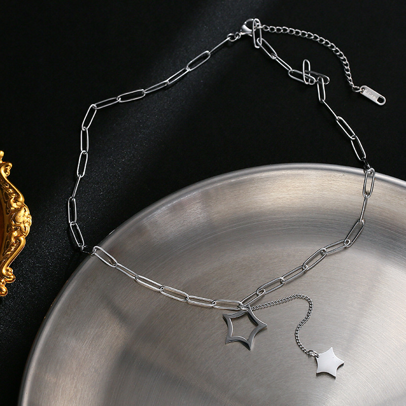 European and American fashionable titanium steel necklace, long collarbone chain with star tassels, niche design sense, trendy and versatile accessories Specification drawing