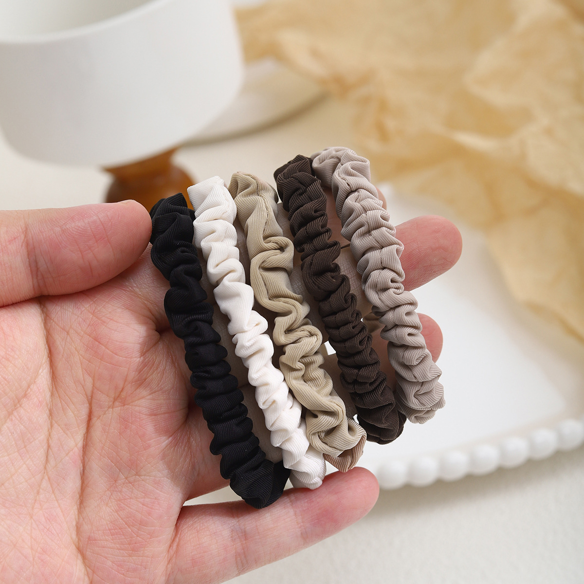Korean-style fabric small intestine hair band, girlish DIY handmade hair accessory, headwear material, cute hair tie band details Picture