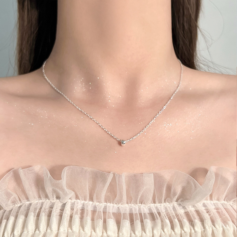 Silver circle necklace for women, a new 2025 trendy retro and versatile collarbone chain from a niche Korean brand details Picture