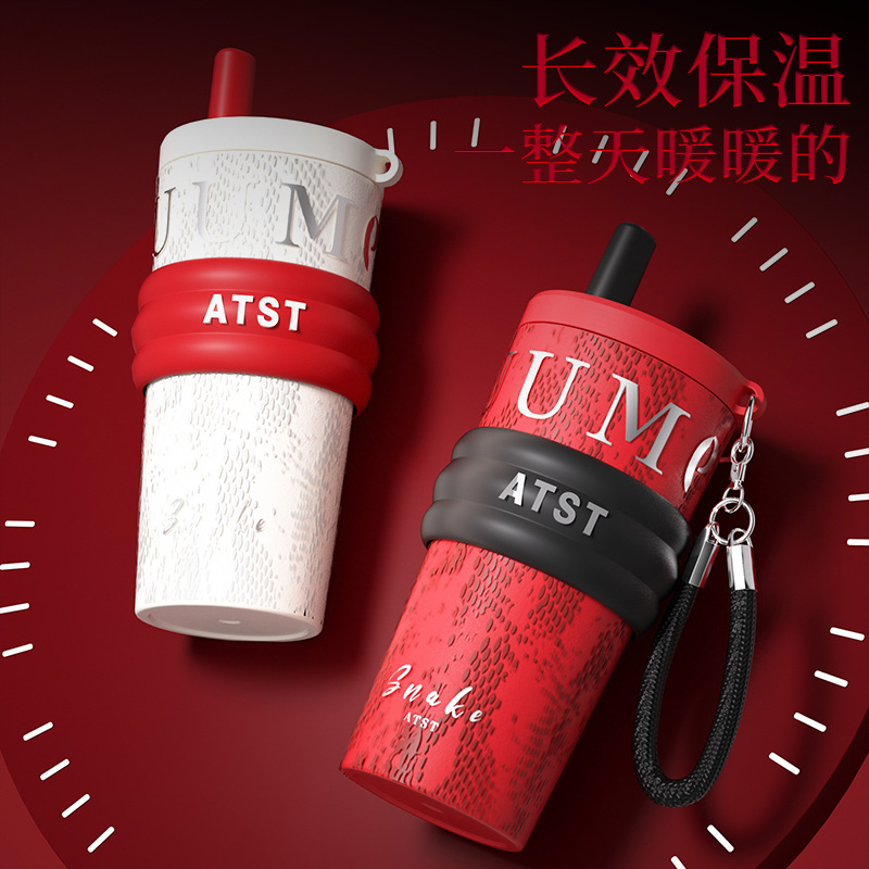 The Lingshe Light Luxury high-appearance level straw cup, outdoor portable 316 stainless steel insulated cup, large-capacity car coffee cup Application Scenario