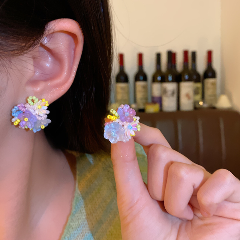 Dopamine colorful flower stud earrings, seaside vacation style, sweet girl earrings, fashionable, fresh and elegant earrings Specification drawing