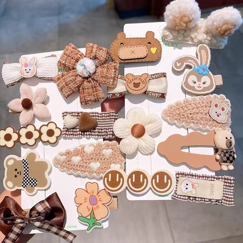 Autumn and winter hair accessories 2023 New Children's milk coffee-colored plush hair clips, cute bangs clips, side clips, hair clips, headwear full figure