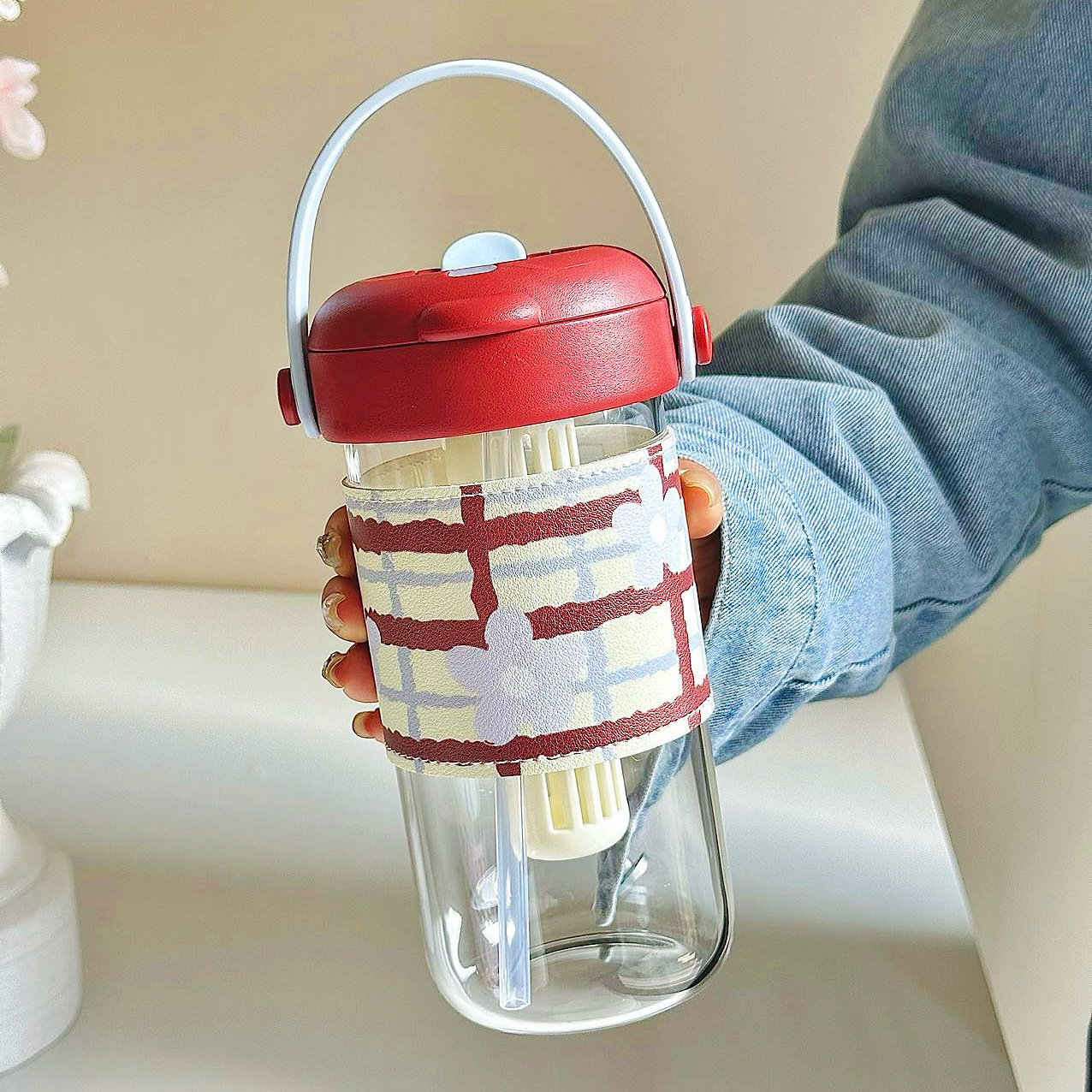 Girls' glass cup, high appearance level, high-temperature resistant and anti-scald tea brewing cup, simple tea and water separation, portable double-drinking straw cup details Picture