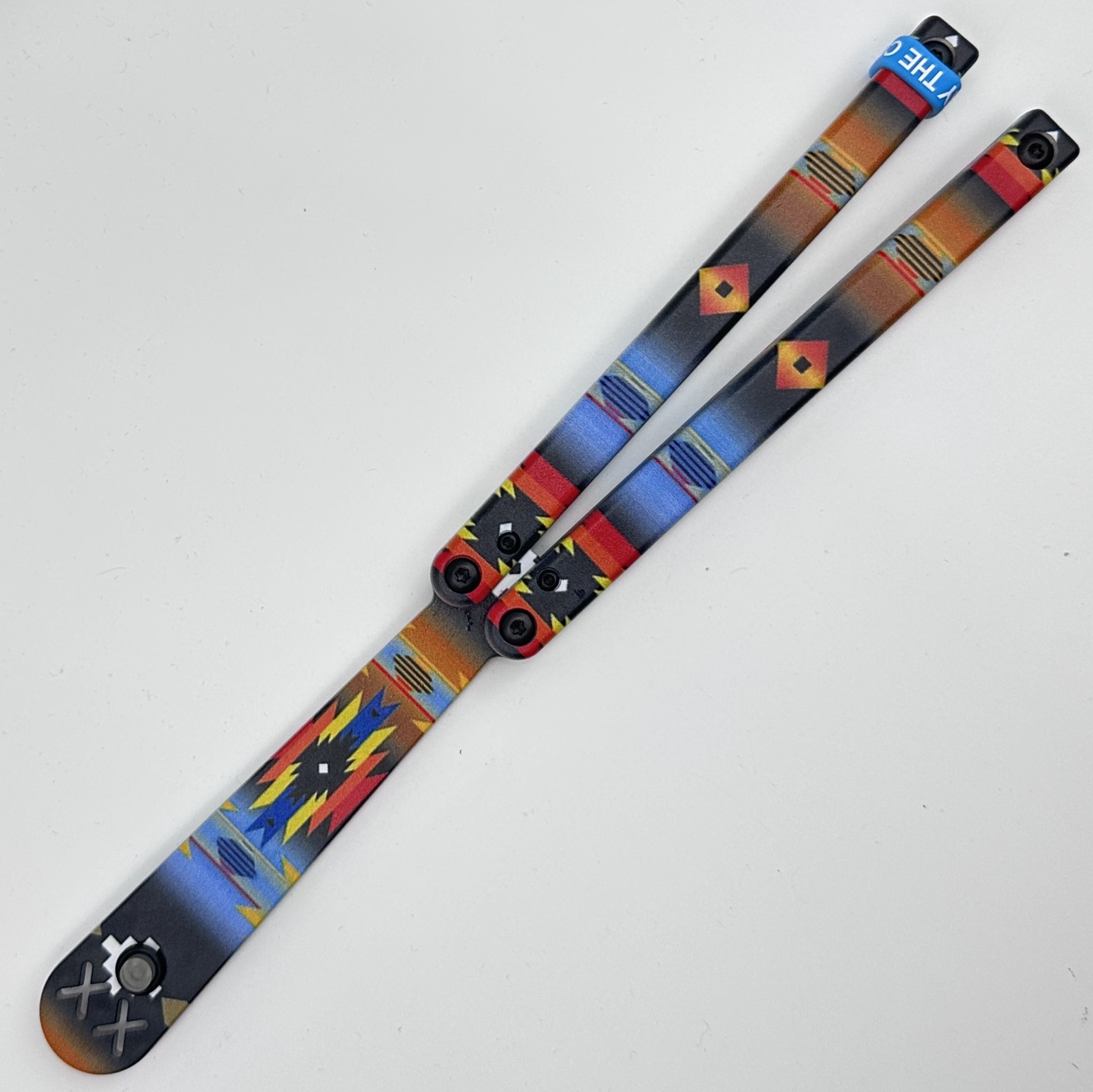 Factory direct sales: Junzhuo Workshop Butterfly knives, swing knives, fancy plastic knives, training folding knives, safe and non-sharp undefined