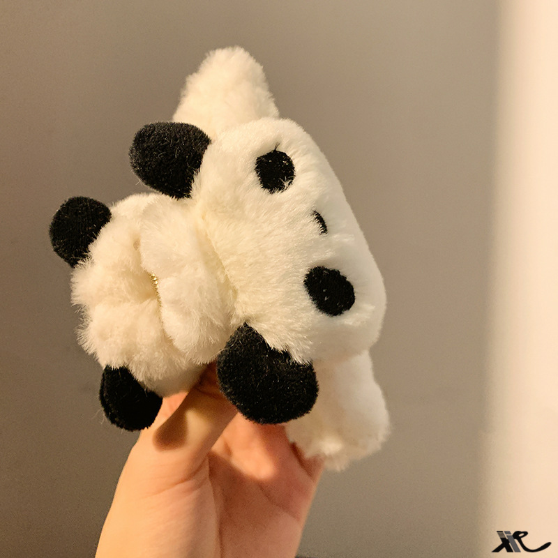 Cute panda plush claw clip, female autumn and winter hair clip at the back of the head, cartoon clip, updo, shark clip, hair accessory and headwear Specification drawing