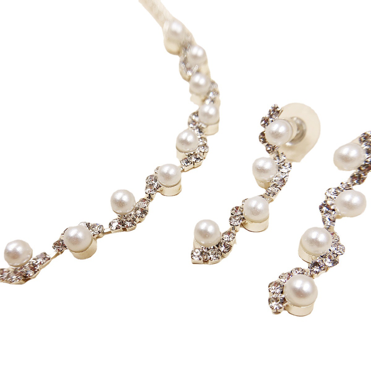 Cross-border wedding accessories, European and American fashionable and simple diamond-encrusted set necklaces, earrings, bridal wedding jewelry for women Item Picture