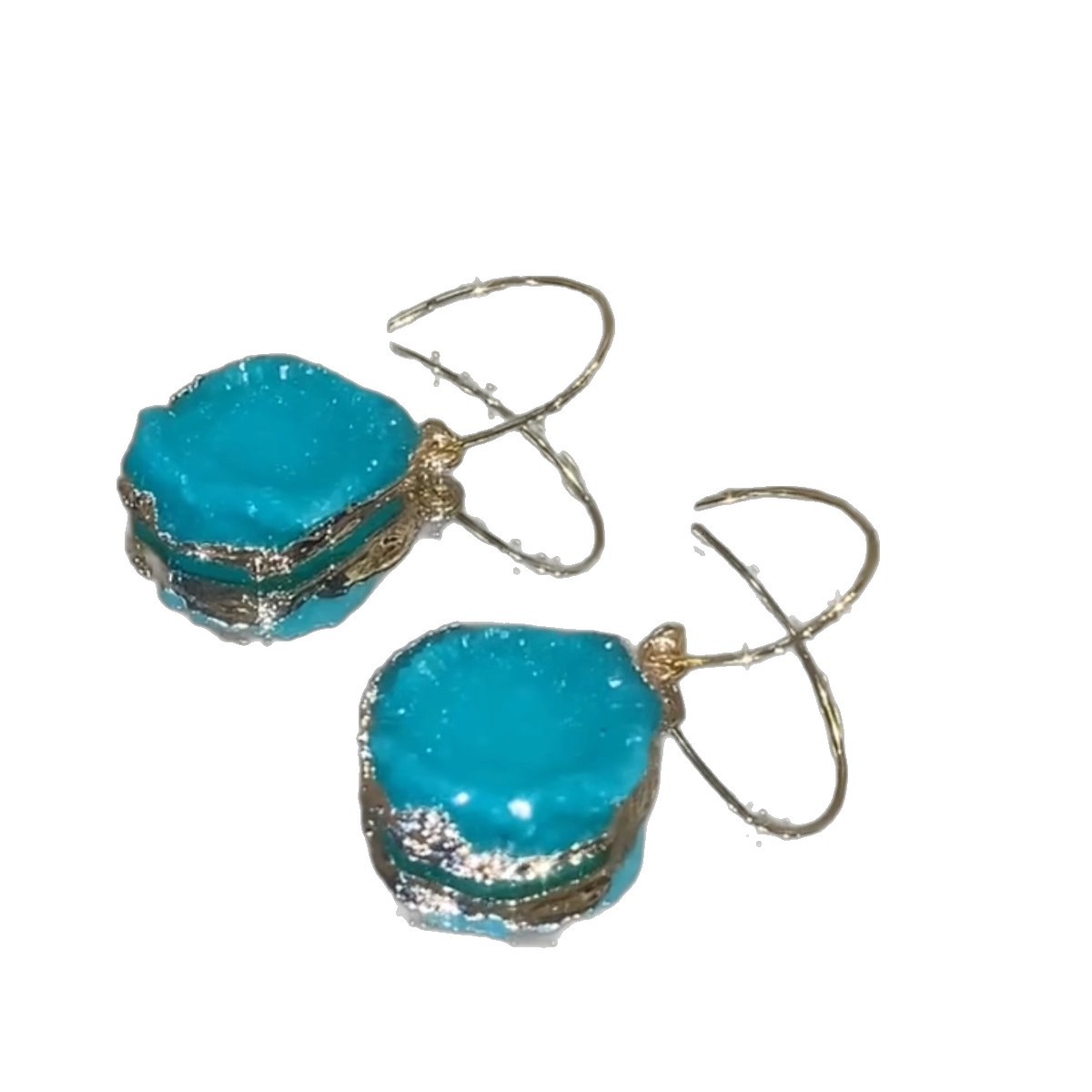 Cold and cool glacier blue geometric stud earrings, niche design sense, high-end and exquisite style, fashionable and elegant, versatile earrings Item Picture