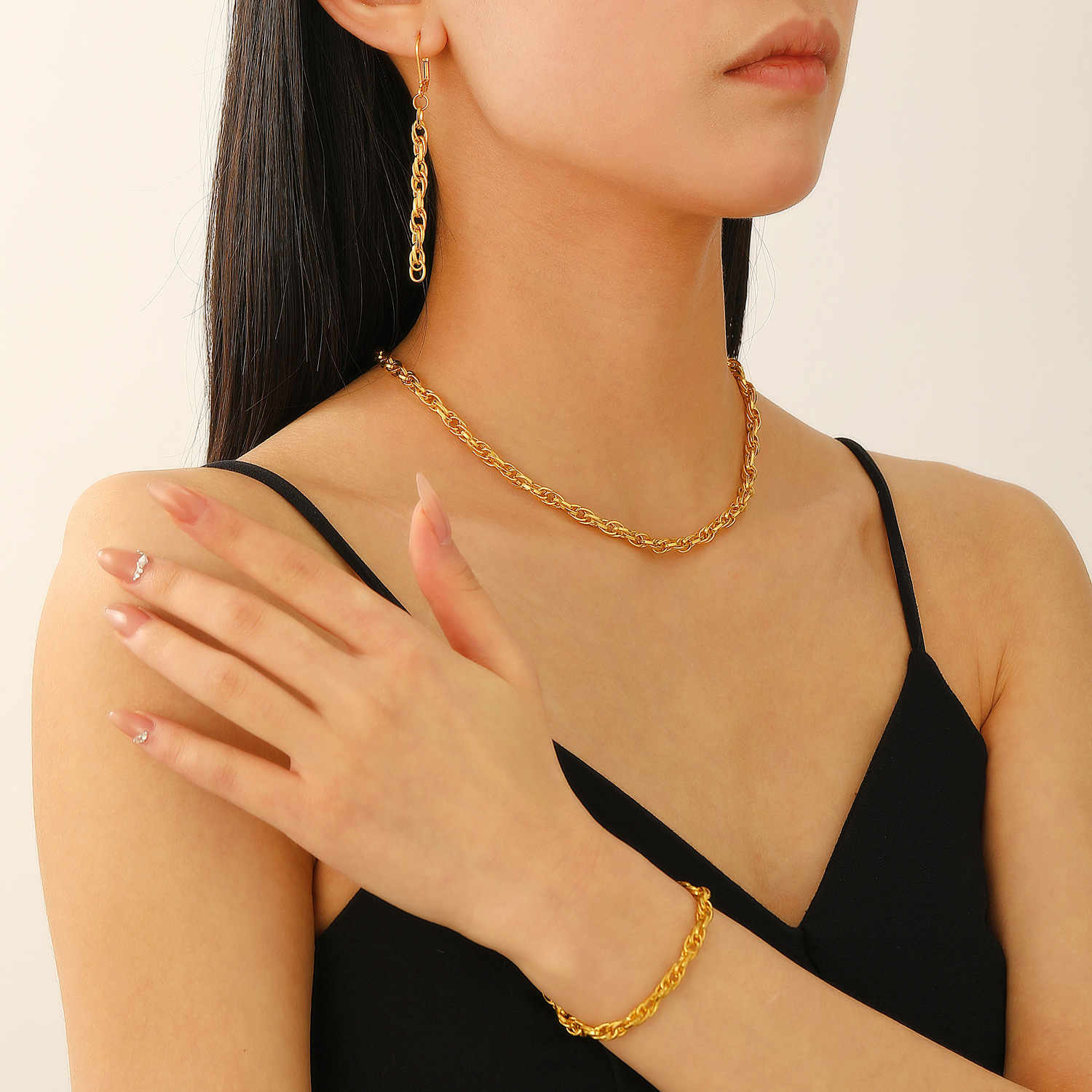 A set of three-piece cross-border fashion jewelry from Europe and America, featuring creative, exaggerated and personalized earrings, bracelets and necklaces for women details Picture