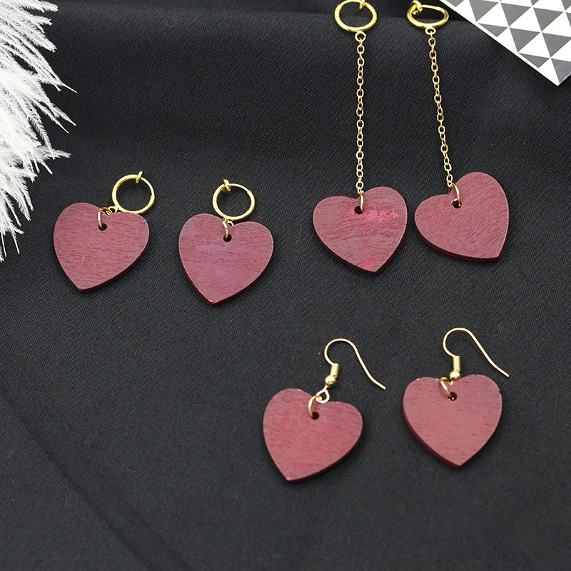 Cross-border best-selling diamond-encrusted geometric earrings for women, French light luxury creative design, flower-shaped heart-shaped stud earrings wholesale details Picture
