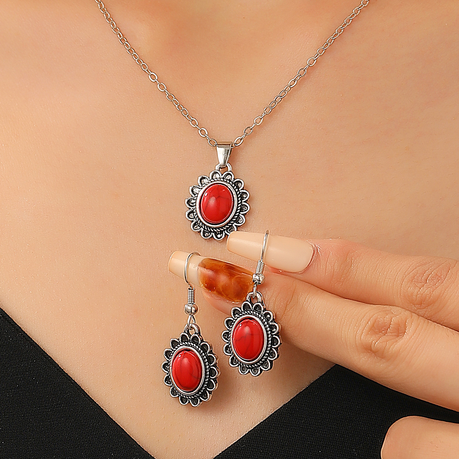 European and American retro Bohemian ethnic style teardrop earrings, necklaces, jewelry set, women's high-end fashion cross-border full figure