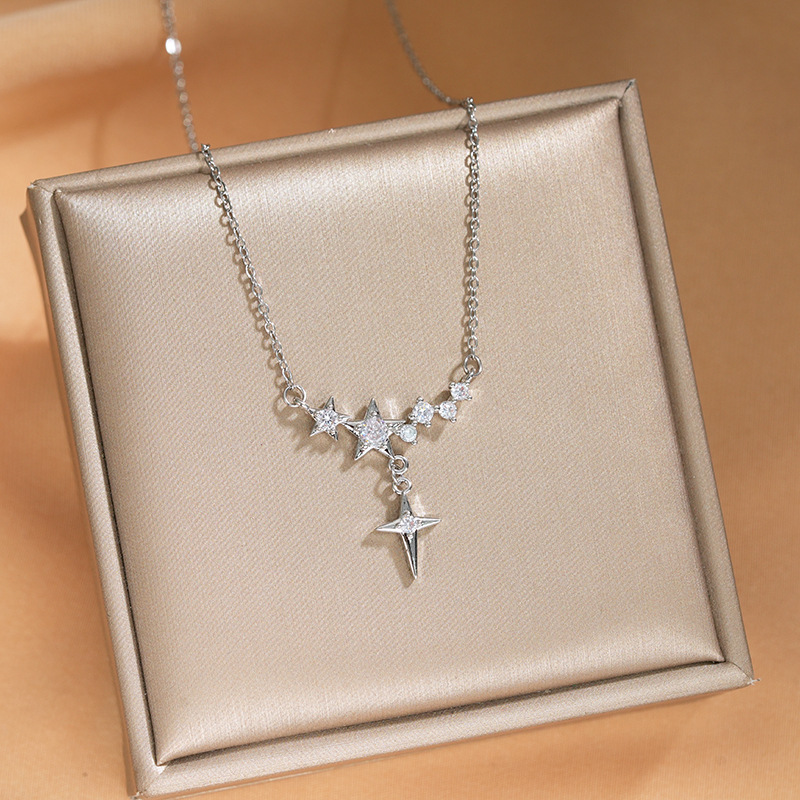 A new Korean version with a unique design sense, star tassel pendant titanium steel necklace, versatile for women, and slightly studded with diamonds details Picture