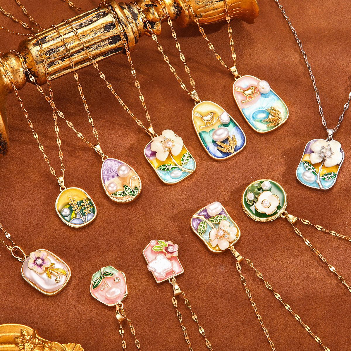 Cross-border French vintage Monet garden necklace, copper micro-inlaid pearl, light luxury pearl, retro oil painting style collarbone chain accessory full figure