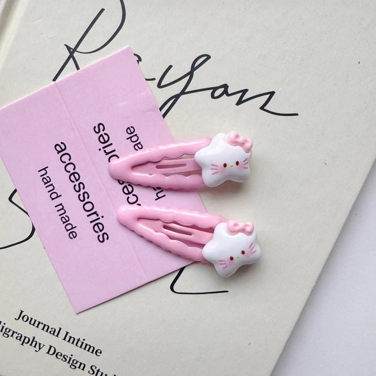 Cute cat Ins-style bow star accessories, diy hair accessories, cream phone case accessories, resin accessories Application Scenario