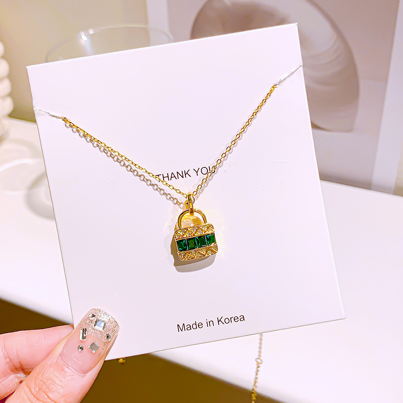 New emerald bag necklace from Japan and South Korea, exquisite zircon full diamond pendant for women, trendy style, light luxury and versatile collarbone chain Application Scenario