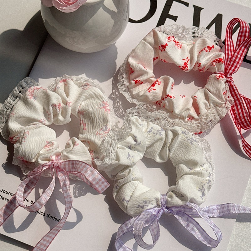 Forest-style niche lace lace lace ribbon large intestine hair band Korean princess ins~ Sweet and stylish girl hair rope hair accessory Application Scenario