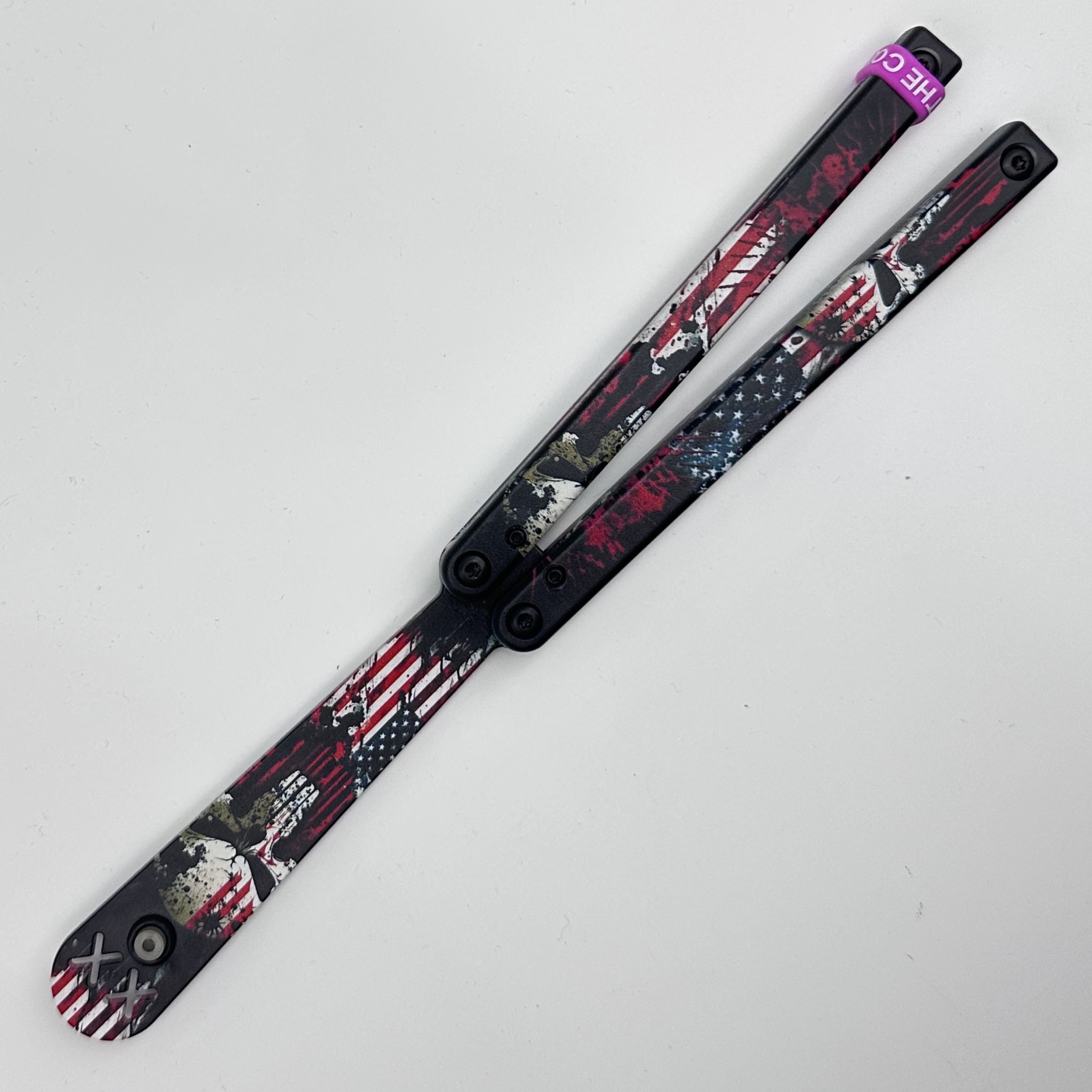 Factory direct sales: Junzhuo Workshop Butterfly knives, swing knives, fancy plastic knives, training folding knives, safe and non-sharp Specification drawing