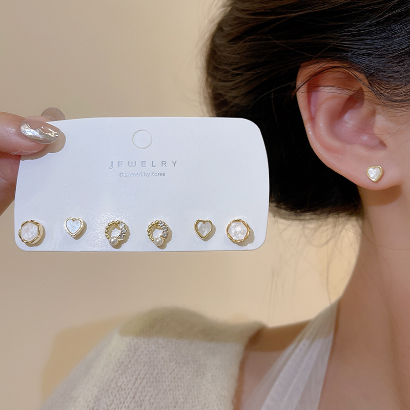 925 Silver Needle Simple and small heart-shaped circle stud earrings, ins trendy ear piercing Set earrings, sweet student earrings details Picture