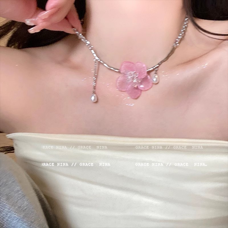 Sweet pink flower tassel necklace, a cool and feminine style, versatile and elegant collarbone chain, a high-end and light luxury bestseller Specification drawing