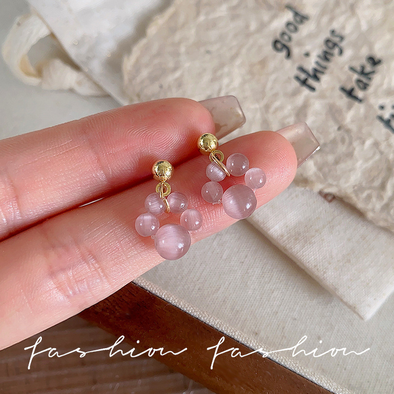 French-style gentle pinkish-purple light luxury stud earrings for women, cute, elegant and retro style handcrafted cat paw earrings and earrings Specification drawing