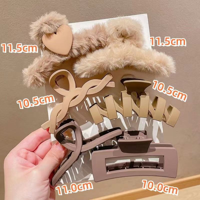 High appearance level autumn and winter plush large grappling clip high-end headwear, hair clips, back of the head updo, shark clip hair accessory details Picture