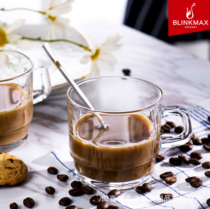 Household glass water cups, coffee cups, small cups, transparent mugs, flower tea beverage cups, heat-resistant casual restaurant wholesale full figure