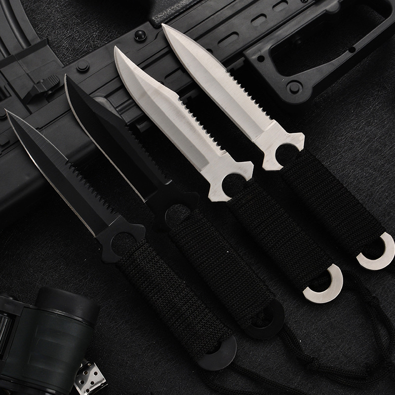 High-hardness, sharp tactical knife for the wild, outdoor knife, portable small straight knife, non-folding knife for wilderness survival, survival knife Application Scenario