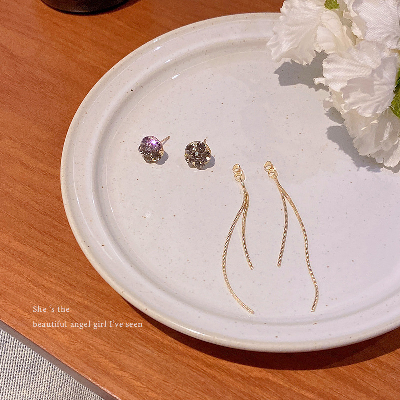 S925 Silver Needle Light Luxury Long tassel earrings with a fashionable and high-end feel - a two-piece zirconia stud earrings wholesale Application Scenario