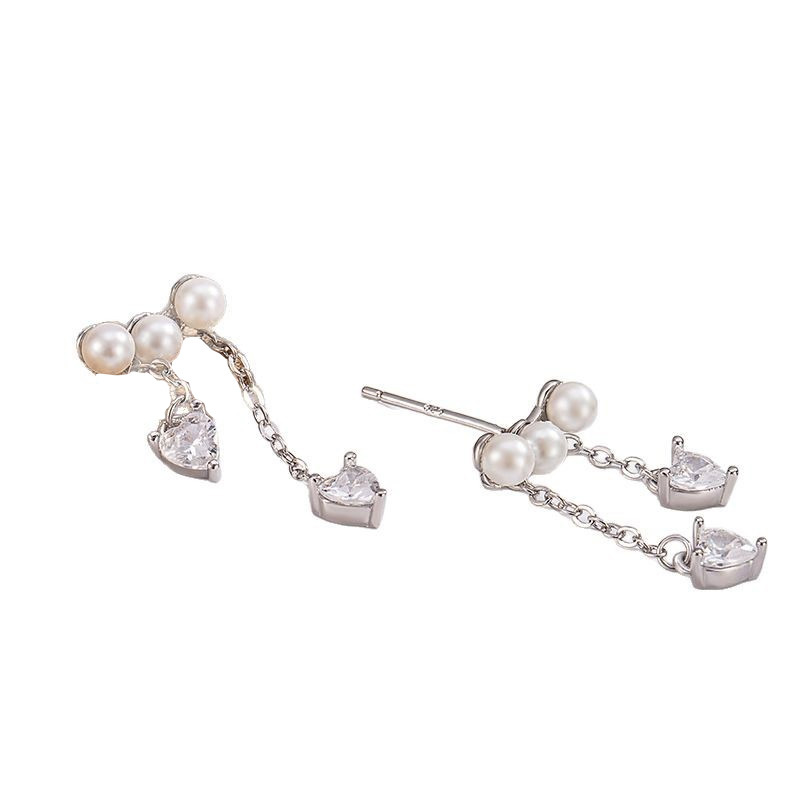 Zirconium heart-shaped pearl tassel earrings for women, a light luxury style, versatile, high-end and elegant stud earrings, a popular and trendy earpiece Item Picture