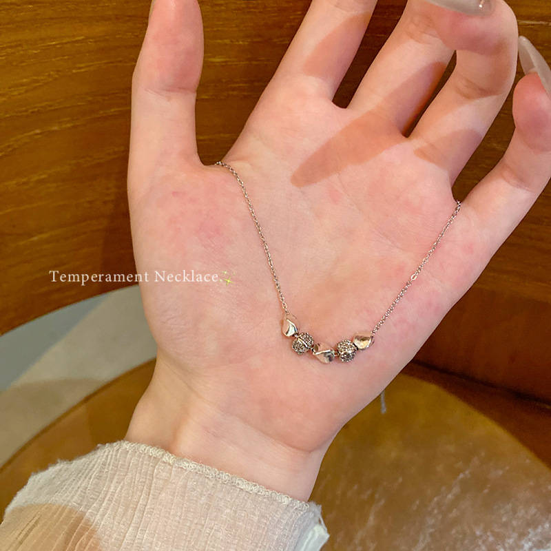 A light luxury, niche and high-end titanium steel necklace with exquisite micro-inlaid zircon collarbone chain, fashionable and versatile, elegant and trendy neckchain Specification drawing