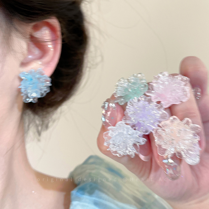 Summer ice-transparent colorful flower earrings, a cool and sweet, niche design for women, and forest-themed high-end earrings Specification drawing