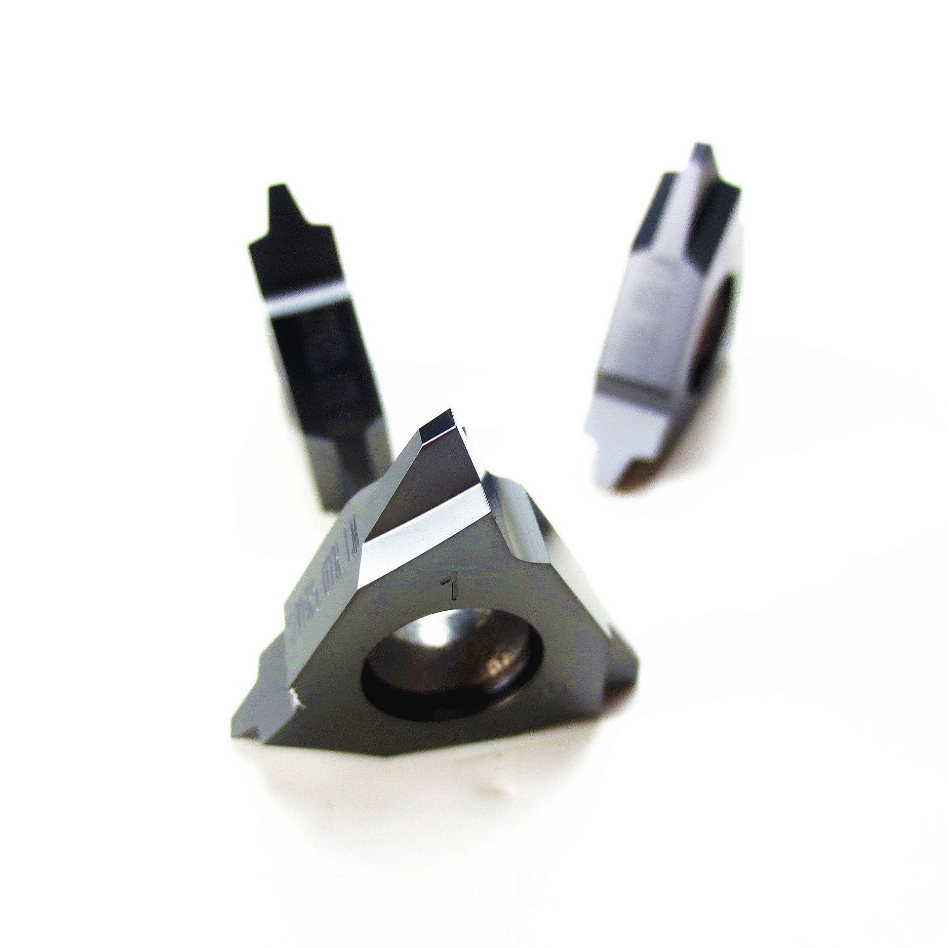 Sichuan Chuanhu Pre-grinding lead screw inserts/pre-grinding cyclone milling inserts: 27VER5.0TR-LM CPTM1145 Application Scenario