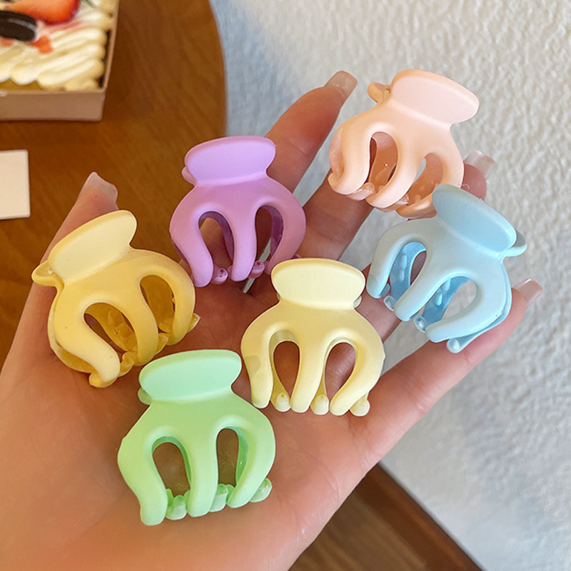 Bun head shark clip, bow, small matte mini invisible gripper, back of the head, hair accessory wholesale details Picture
